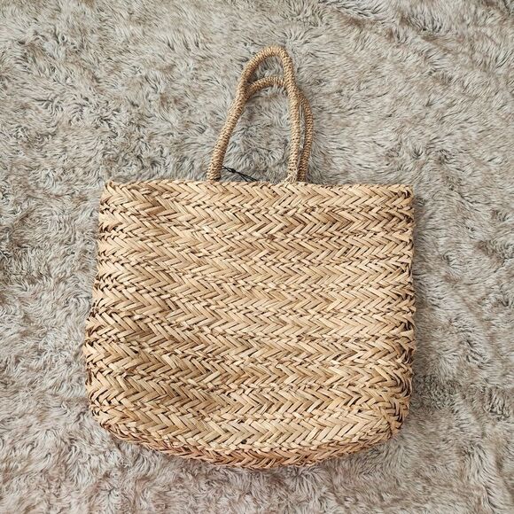 Hat Attack The Beach Bag Straw Tote Bag - Picture 1 of 11